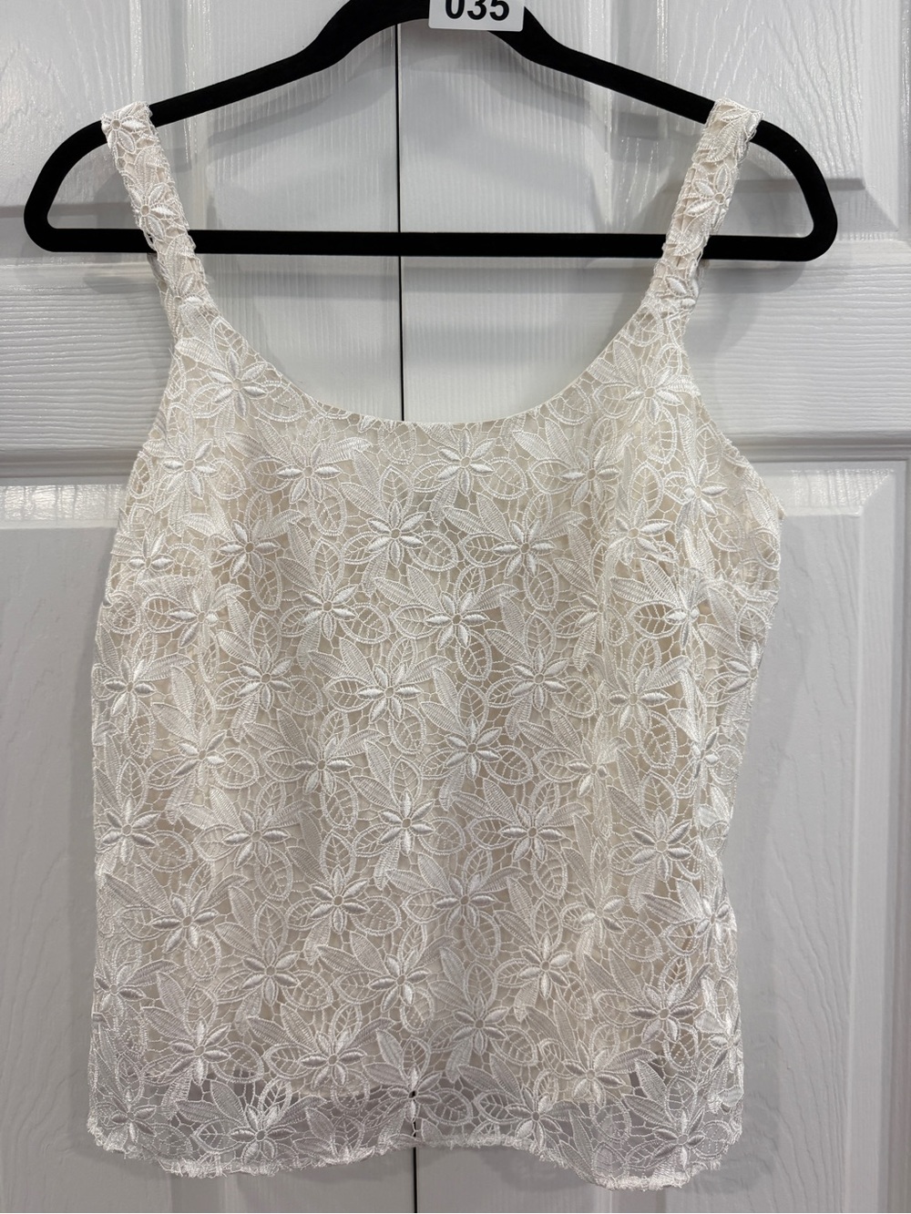 Neiman Marcus Cream Floral Lace Tank